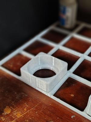 38mm Spray Bottle Holder - 1x1 Gridfinity Plate