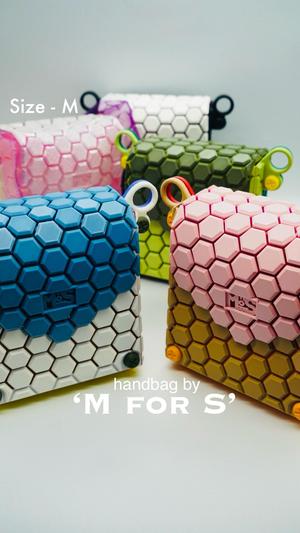 'M for S' Handbag - Size M - Honeycomb