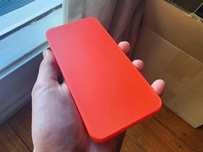 iPhone 15 Pro Max (lifesize scale) print in place