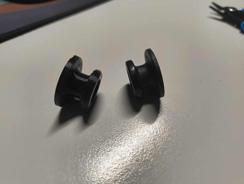 T-Strap receiver knob