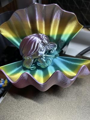 ARTICULATED MERMAID WITH SHELL