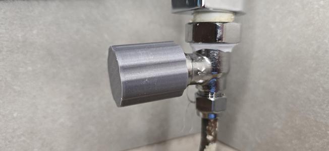 RADIATOR VALVE CAP