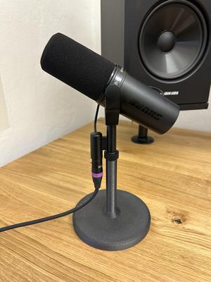 Mic stand for podcasts or video calls