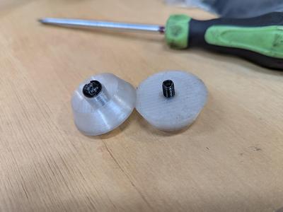Customizable anti-slip tension [shower] curtain rod pole end (OpenSCAD) (parametric SCAD)