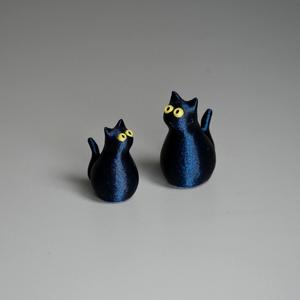 Tiny Cat
