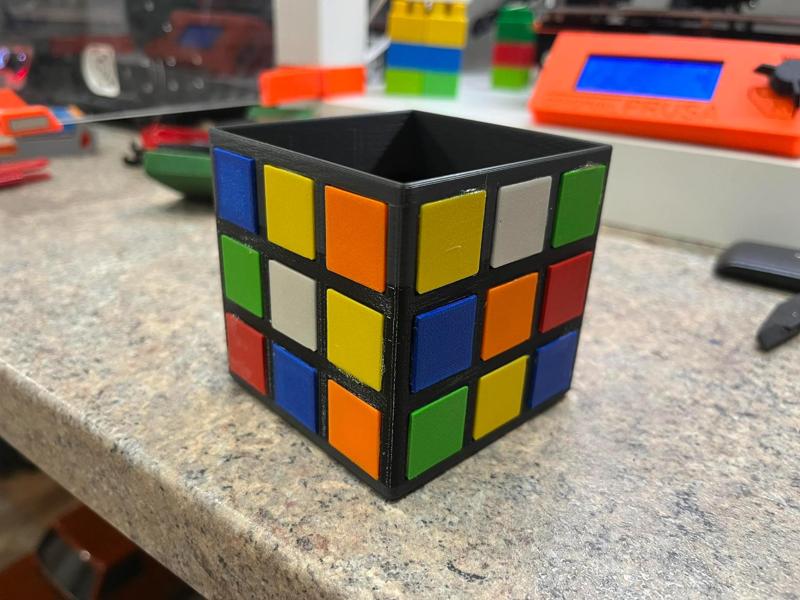 pen holder
