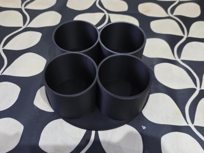 4 Cup Holder With A Base