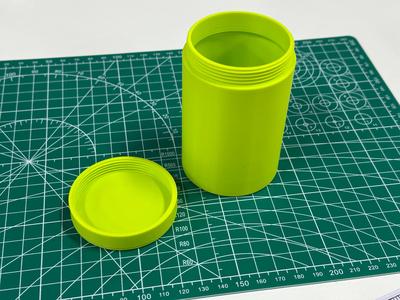 Simple jar with annoying long threaded lid