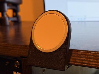Magsafe Desk Mount