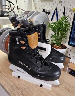 Skate / Hockey - handle / stand (customizable)