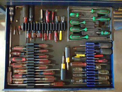 Screw Driver Rack with Magnetic Hold Downs, for Tool Drawer