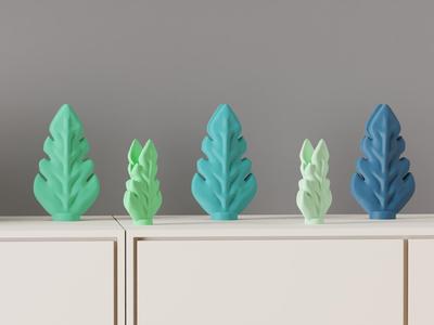 Elegant Vase. Leaf design stem vase.