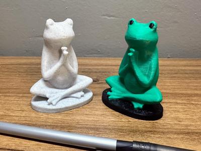 3" Praying Frog Garden Statue Figurine Animal Toy