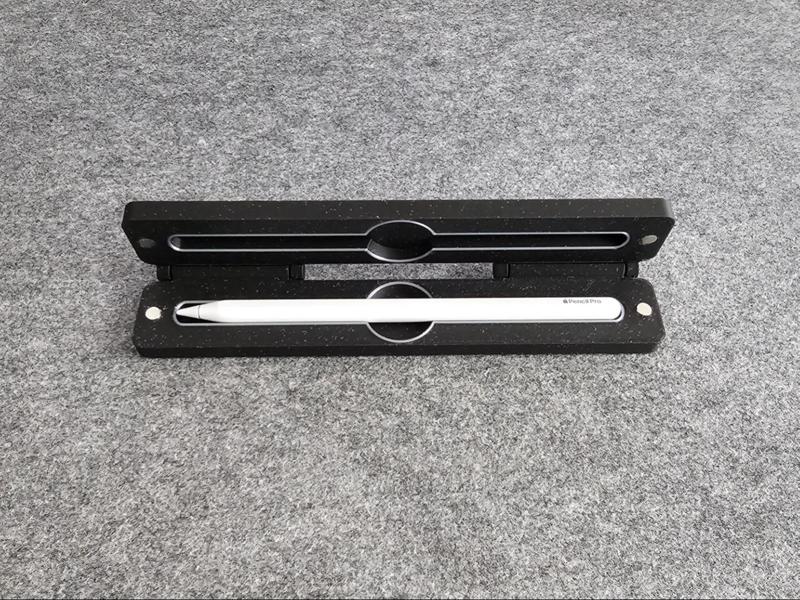 Apple Pencil Case with hinges (print in place)