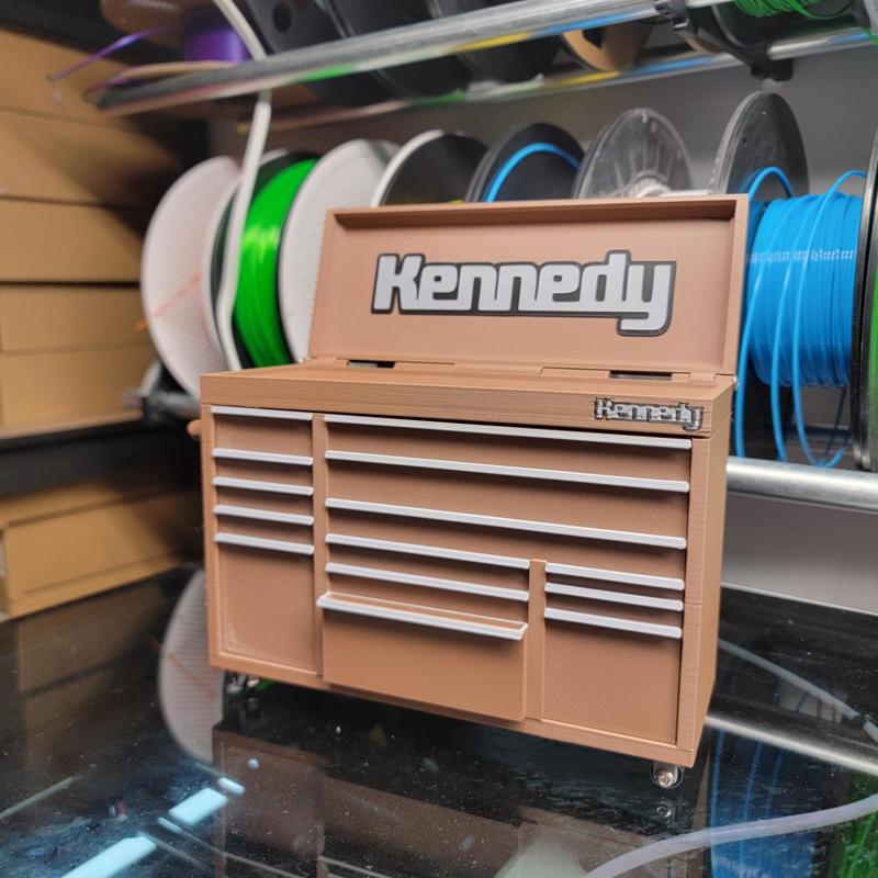 Kennedy Desk Tool Chest w/ Lid Business Display