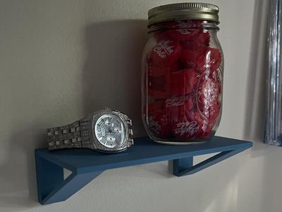 Simple Wall Shelf / Display