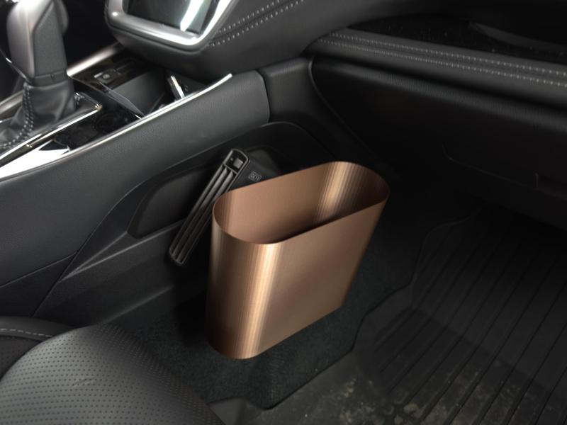 *Flexible & Safe* Car Trash Bin 