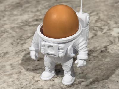 Eggstronaut - Astronaut Egg Holder