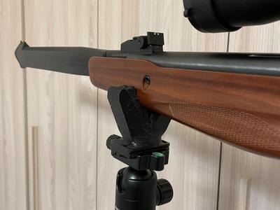 V-shaped Rifle Rest for 1/4" Tripod