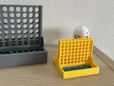 Tiny Connect 4 and 5 - self-separating game pieces