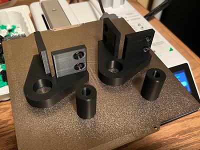 Corner Clamp fixture for MFT table 3/4" dog holes