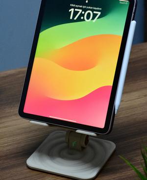 Tablet Stand | Vantage Collection