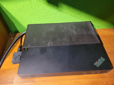 Lenovo Thunderbolt Dock cablecover