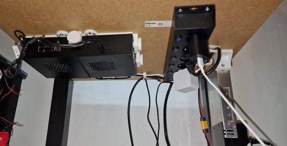 Ender 3 Pro Mainboard + Raspberry Pi B+ Case _ Fixed screws from fault in original files