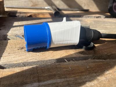 CEE to Neutrik PowerCon True1 adapter