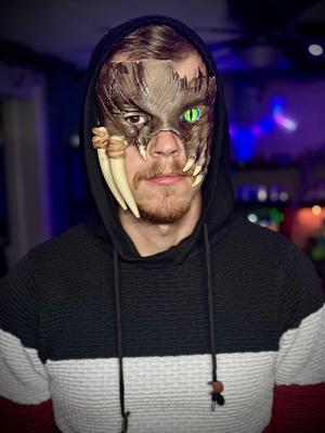 The witch hunter's mask