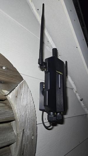 Yarbo Data center wall mount