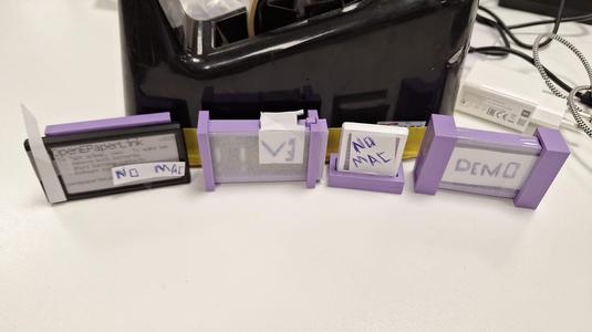 Nemo-De-Beun: Epaper Access Point Case