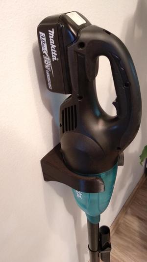 Makita LXT vacuum wall mount