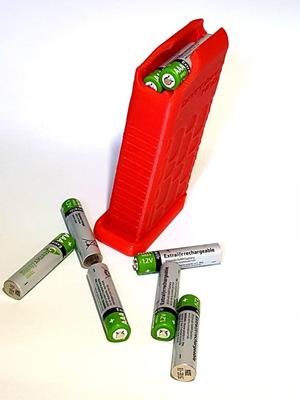 BatteryMag - 10x AAA Battery Dispenser