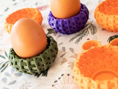 Wicker Egg Basket Adjustable height - no supports