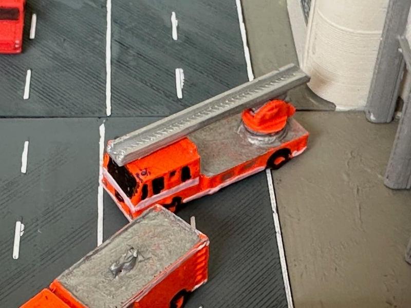 Fire Engine 14a - Ladder with squad cabin (z-scale)