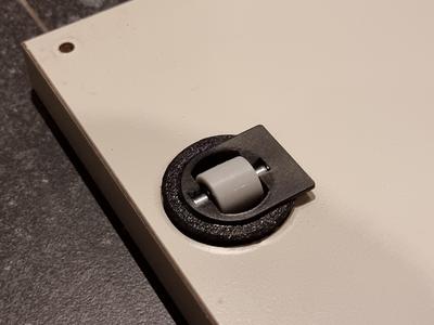 35mm spacer for integrated wheels in door hinges pockets