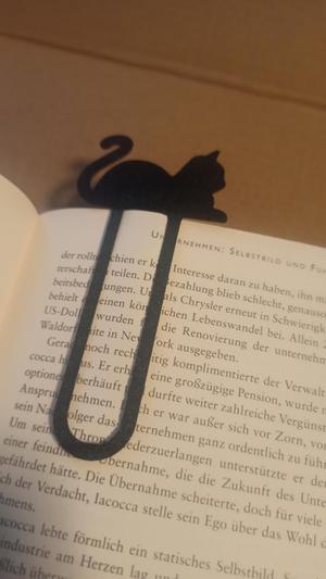 Cat laying down bookmark