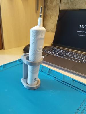 Oral-B toothbrush holder