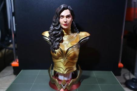 Wonder Woman 1984 Bust   