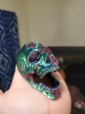 Low Poly Skull Pen Holder   
