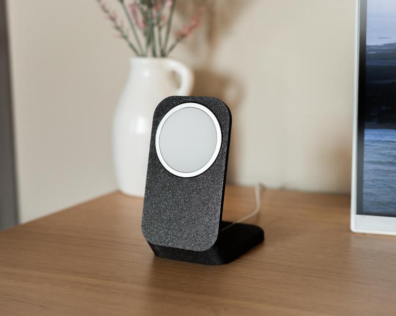MagSafe Phone Stand