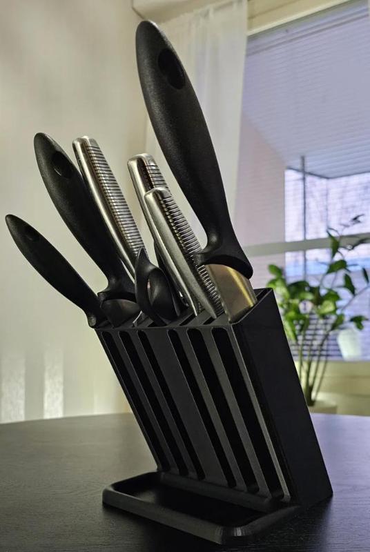 Knife stand for six knives and scissors