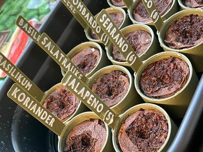 Organizer Seed Starter Soil Pods Plugs for Vegetable Seedling Signs / Cocos Pods / Plant Sign Tag
