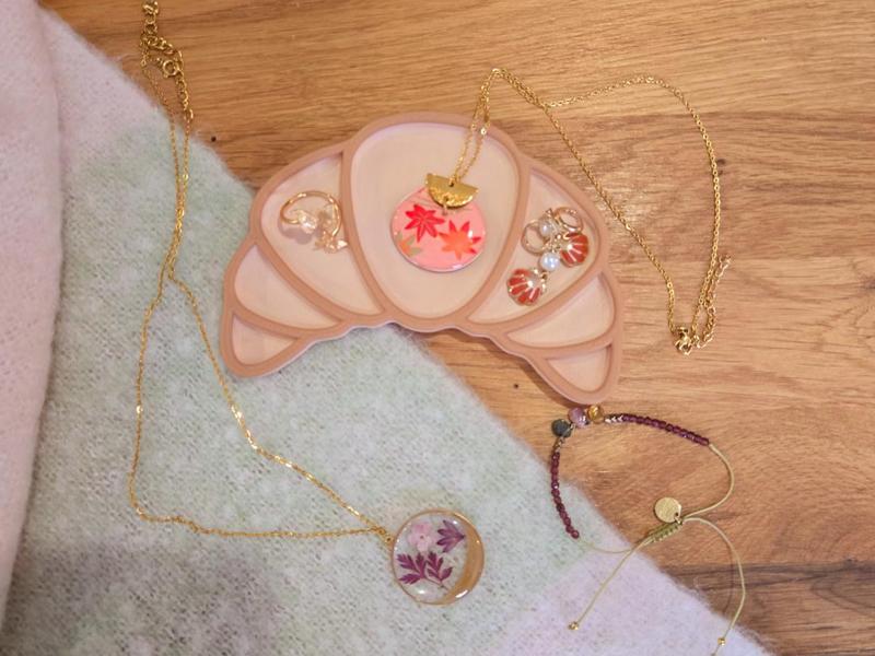 Crescent Jewelry Holder