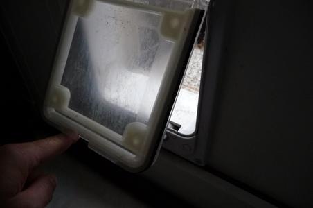 After-sales service for cat flap seal support