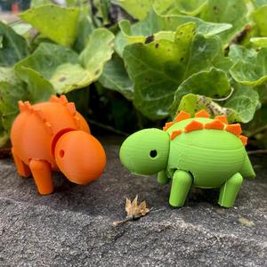 Articulated Stego v2 (movable head & legs)