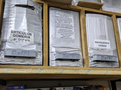 Handle for cardboard boxes