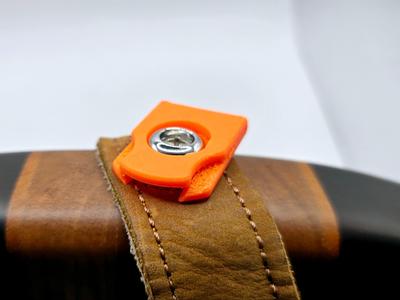 Guitar Strap Locking Clip