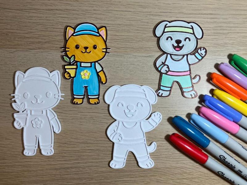 Gardener Cat & Exercise Dog Colouring Set 